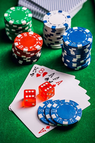 Live roulette table with dealer and player interface